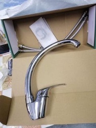 冷熱水龍頭