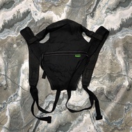 Baby carrier aprica not ergobaby