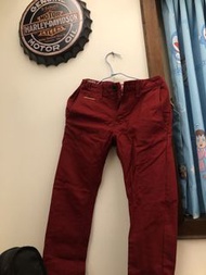 Timberland酒紅褲子
