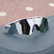 OAKLEY 歐克利 RADAR EV 銀色鏡片運動太陽眼鏡