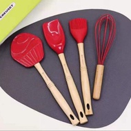 Le Creuset silicone spoon shovel shovel oil brush pumpkin shovel shovel egg beater chopsticks Tube t