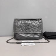 YSL聖羅蘭Niki中號 灰色全皮郵差包 D扣