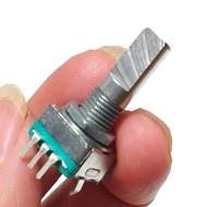 5 pcs EC11 360 Rotary 20 Digital Potentiomter half shaft 20mm Rotary Encoder  not switch 3 pin encod