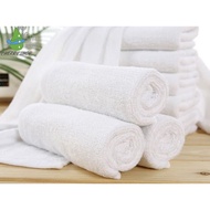 Hotel bath towel made of high quality cotton (size: 70cm x 140cm x 400g)