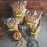 Roasted Cashew Nuts 500gr / Mede Panggang