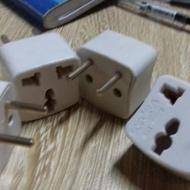 3-pin to 2-pin adapter plug