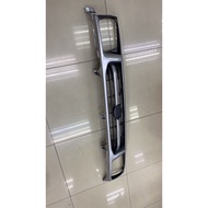 T/HILUX LN166 GRILLE