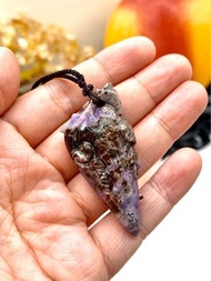 舒俱萊帶玉化雕刻吊咀