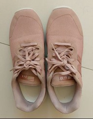 New Balance 515 粉色運動鞋，冇盒。