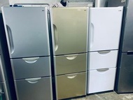 雪櫃 迷你三門日立 R-26 150cm高 九成新以上二手電器/傢俱/傢俬/家電/家庭用品/搬屋/家俬/拆舊/家具/新款/時尚/安裝/貨到付款/保用/送貨