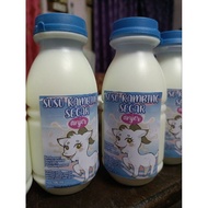 Susu Kambing Segar Anjer. 100% asli. 180ml (10 botol + percuma ice box)