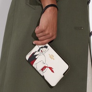 現貨 Disney X Coach 迪士尼聯名款 單層小手拿 手拿包 101忠狗 庫伊拉 KoiKoi 戀戀美國代購 時尚精品