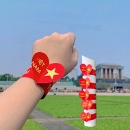 Golden star bracelet to celebrate September 2