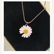 เดซี่สร้อยคอเต้นรำฮิปฮอปpmoผู้ชายและผู้หญิงจี้นักเรียนเสื้อผ้าสร้อยคอเครื่องประดับ Flowers.