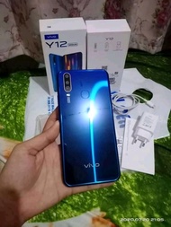 Handphone Vivo Y12 3/32 second masih mulus ori garansi resmi Indonesia