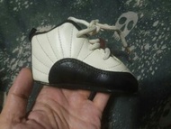 Jordan  12 代 球鞋 擺飾