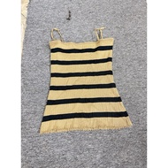 2hand. dark brown striped halter top. k28