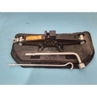 Universal 1 Ton Jack