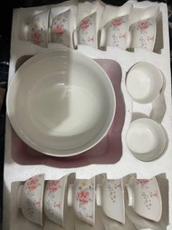大同瓷器 富貴餐具10人組（含10飯碗、20公分大湯碗1個、20公分菜盤4個、2個調味小砵共17件（完整未開封含盒）花色如第二圖示