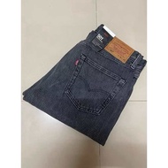ยีนส์ 501 กางเกงยีนส์ผู้ชาย รุ่น Big E เอวต่ำ ทรงตรง ยีนส์ไม่ยืด  สีดำฟอก ราคาป้าย 2290 บาท ใหม่ ของ