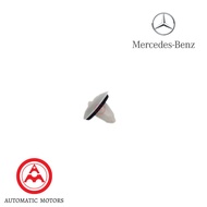 Mercedes Benz Door Inner Skin Rivet Pv Clip White W202 W203 W220 W210 W211 W204 0119887678 0069884378 0267169 0039884178
