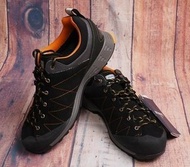 新品 常規 26,800日圓 DOROMITE Gore-Tex 防水/透氣 STEINBOCK LOW 登山鞋/鞋 26.5cm 黑色 (BLK) 直營店代購 新品