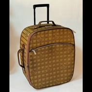 Chanel khaki Travel Line 卡其色旅行系列滾輪旅行箱
