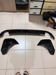 BMW G26 4系 通用 原廠黑色後保桿及後下巴，全新無傷痕