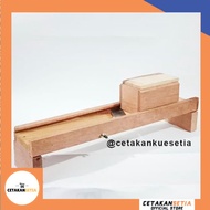 Onion Grater Wooden Cassava Grater/