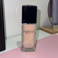 DiorForever Skin Glow 24H Hydrating Radiant Foundation