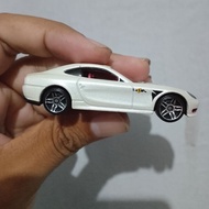 Hotwheels Ferrari 612 Scaglietti White Loose