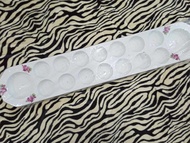 Alat Permainan Tradisi Congkak Kayu Tradisional Warna Putih White Color Game Melayu