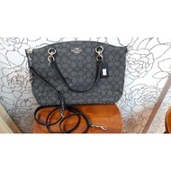 Coach women hand bag