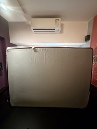 EMMAS QUEEN SIZE MATTRESS 床褥