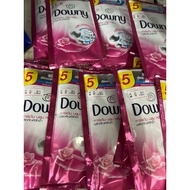 pewangi dan pelembut pakaian Downy pek 33ml