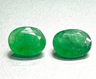 มรกต 3.30cts 9x7mm รูปไข่ 1คู่ หินธรรมชาติ100% Emerald 3.30cts 9x7mm oval shape pair 100% natural ge