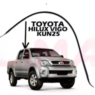 Hilux (2005 2006 2007 2008 2009 2010 2011 2102 2013 2014 2015 ) KUN25 KUN26 (4 Door) Roof Moulding R