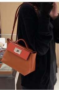 Hermes 2424 mini 拼色金扣 (GHW) #kelly constance  mini lindy