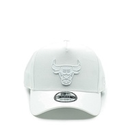 New Era 940Kf Stpbk Matt Badge Chibul Men's Caps - White