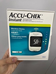 ACCU CHEK Instant 血糖機