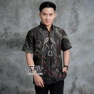 KEMEJA Men's Short Sleeve Batik Shirt with Tama Batik motif - Mba Desi Boutique