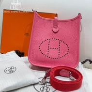 🌈Hermes💗Mini Evelyne💗唇膏粉銀扣🌟99.5新🌟全套有單🌟Stamp W🌟TC皮🌟