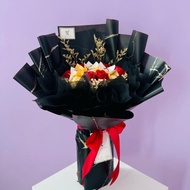 R3 - SOAP FLOWER BOUQUET 6 ROSES + 6 FERO CHOC