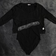 slightly numb NUMBnESS 兩件式設計黑色網紗短版露背長袖上衣半高領連體背心連身衣套裝bodysuit