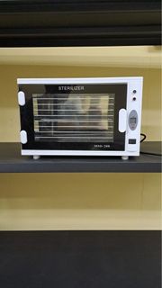 二手新淨 UV紫外線消毒機 消毒櫃 美容美甲工具用 (多個) 消毒箱