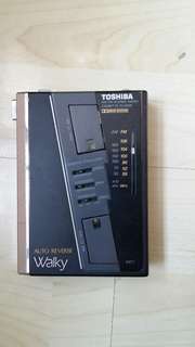 中古 Toshiba 東芝 KT-V760MK2隨身 cassette player 收音機