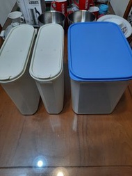 二手 Tupperware 特百惠 廚櫃用收納保鮮盒