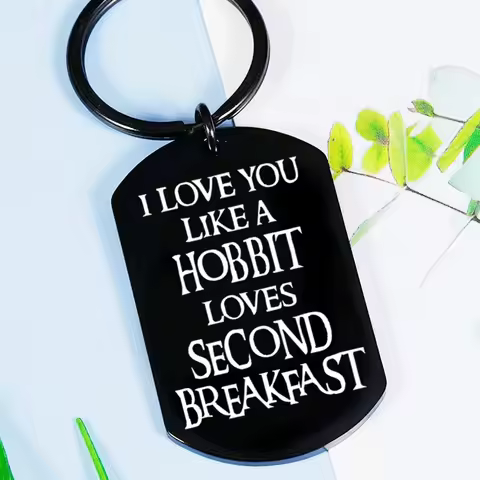 Unique Lord of the Ring Hobbit Design Keychain-Functional Keyring-Ideal Birthday families,A Hobbit L