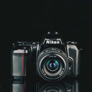 NIKON F-601+NIKKOR AF 35-70mm F=3.3-4.5 #2834 #135底片相機