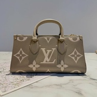 LV OnTheGo East West 斑鳩灰x奶油白 雙色